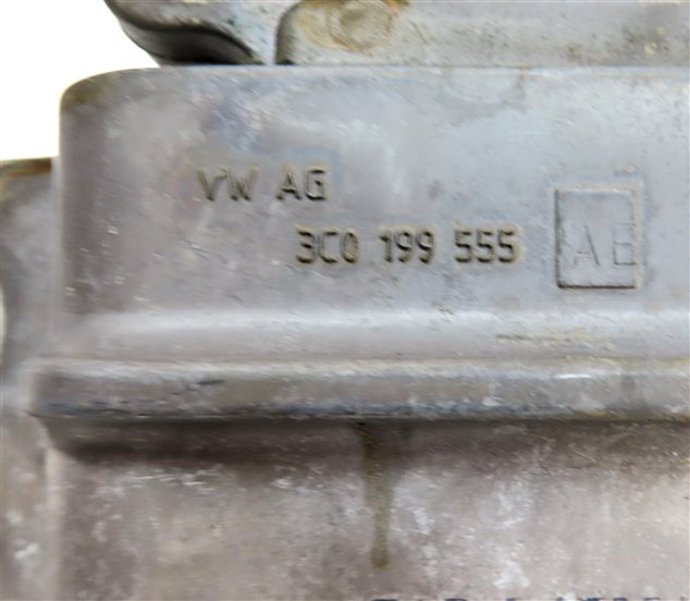 Thumbnail 7: 2015 AUDI Q3 (8U) 2.0L (CCTA) LEFT AUTOMATIC TRANSMISSION SUPPORT MOUNT