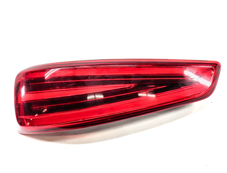 Thumbnail 3: 2015 AUDI Q3 (8U) REAR LEFT DRIVER TRUNK HATCH LED TAILLIGHT BRAKE LIGHT LAMP