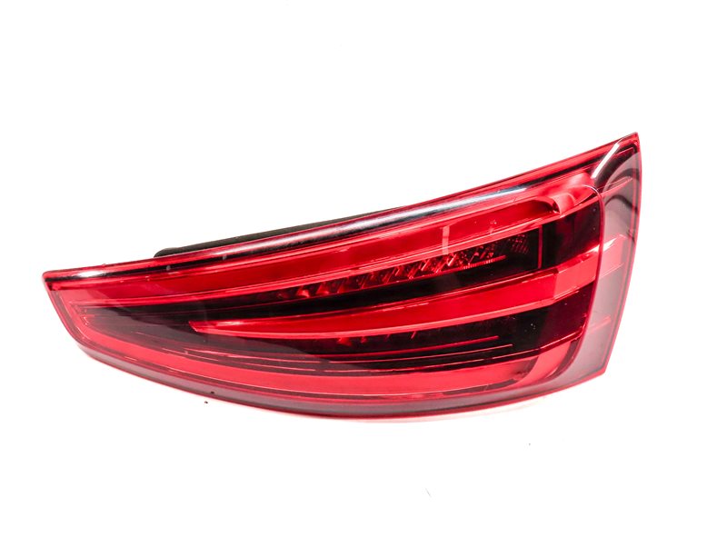 Thumbnail 2: 2015 AUDI Q3 (8U) REAR RIGHT PASSENGER TRUNK LED TAILLIGHT BRAKE LIGHT LAMP