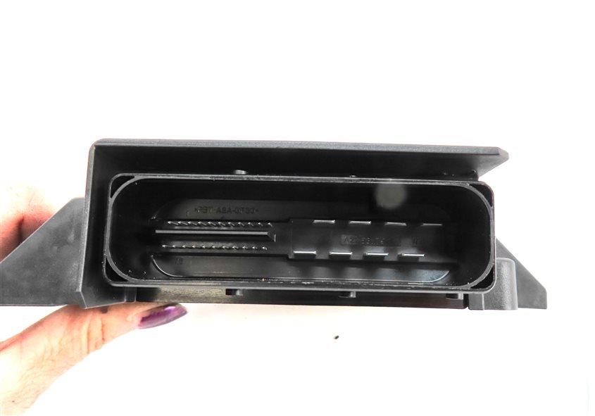 Thumbnail 7: 2015 AUDI Q3 (8U) EMERGENCY PARK PARKING BRAKE CONTROL MODULE