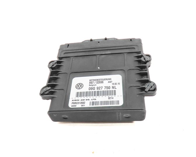 Thumbnail 2: 2015-2018 AUDI Q3 (8U) 2.0L AUTO AUTOMATIC TRANSMISSION CONTROL MODULE TCM