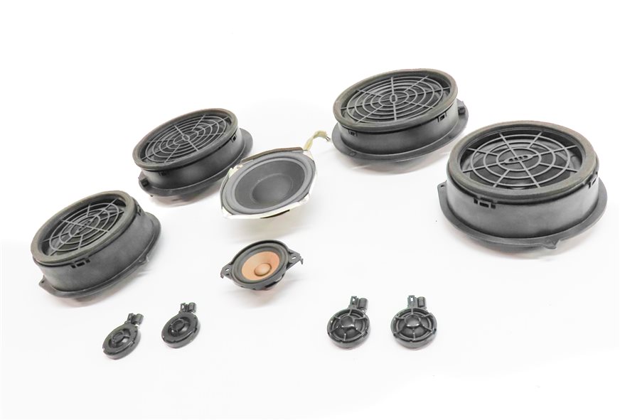 Thumbnail 2: 2015 AUDI Q3 (8U) RADIO STEREO AUDIO SOUND SYSTEM SPEAKER SET/10