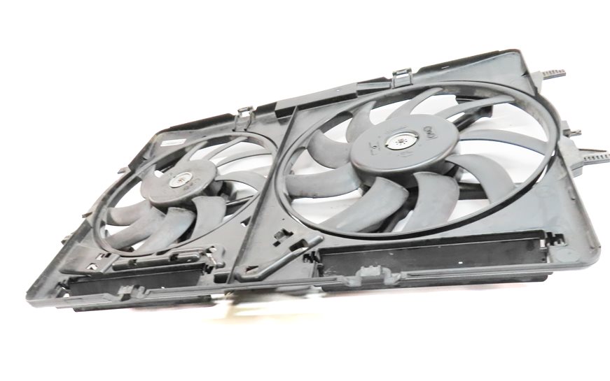 Thumbnail 3: 16-18 AUDI A6 Q3 C7 8U 2.0L TURBO ENGINE RADIATOR COOLING FAN w/SHROUD ASSEMBLY