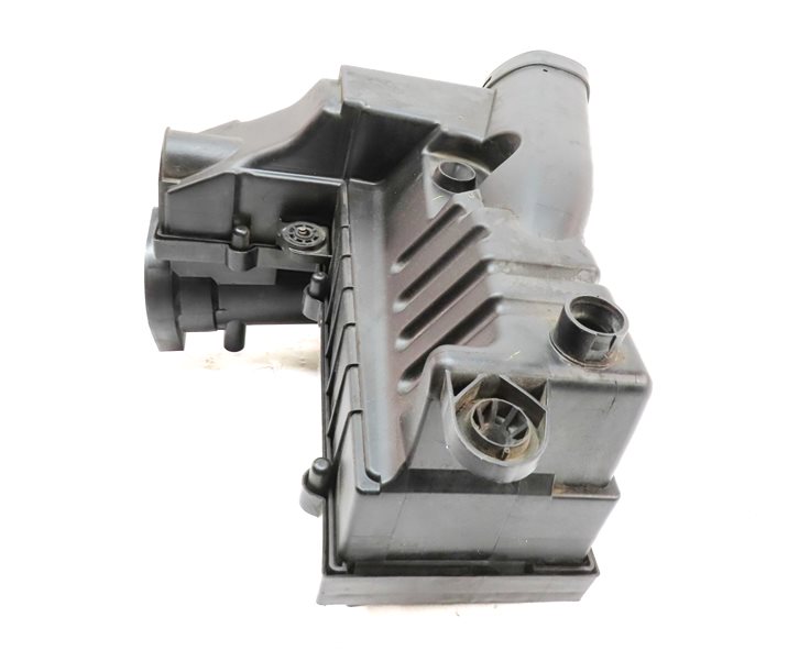 Thumbnail 5: 2015-2018 AUDI Q3 (8U) 2.0L ENGINE AIR FILTER HOUSING CLEANER BOX