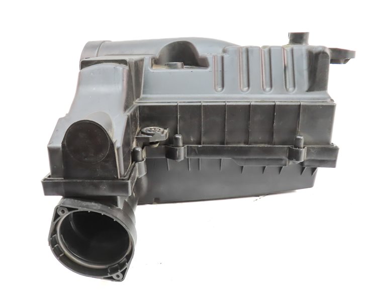 Thumbnail 6: 2015-2018 AUDI Q3 (8U) 2.0L ENGINE AIR FILTER HOUSING CLEANER BOX