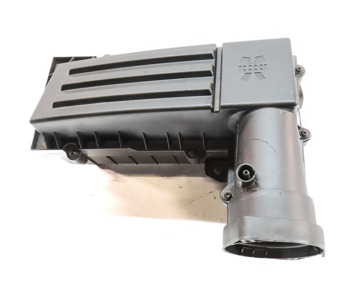 Thumbnail 7: 2015-2018 AUDI Q3 (8U) 2.0L ENGINE AIR FILTER HOUSING CLEANER BOX