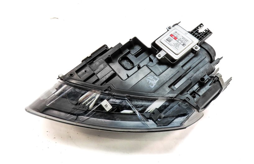 Thumbnail 6: 2015 AUDI Q3 (8U) FRONT RIGHT PASSENGER XENON HID HEADLIGHT LIGHT LAMP (NON AFS)