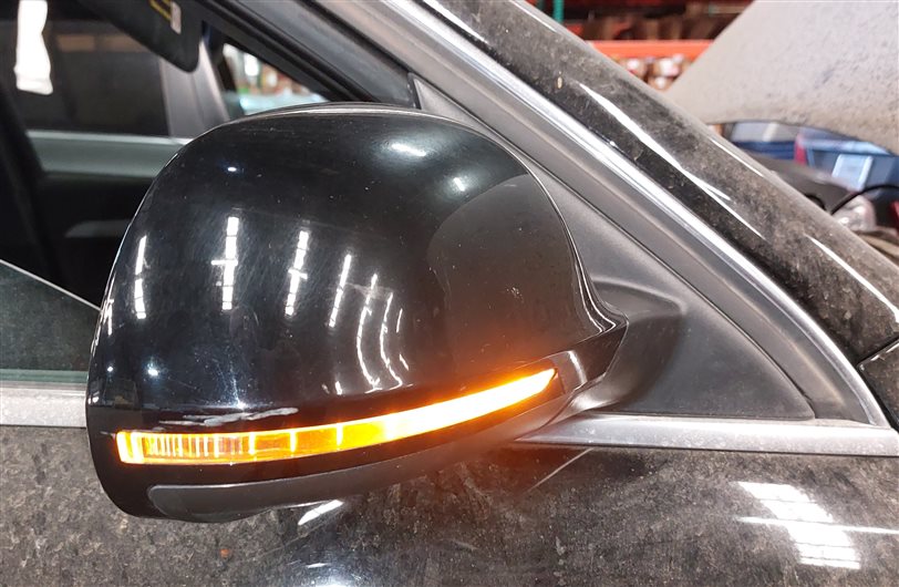 Thumbnail 2: 2015-2018 AUDI Q3 (8U) RIGHT PASSENGER HEATED LANE ASSIST DOOR MIRROR (Black)