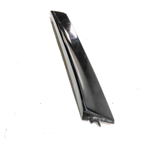 Thumbnail 3: 2015 AUDI Q3 (8U) REAR LEFT LOWER DOOR MOULDING TRIM PANEL (Black)
