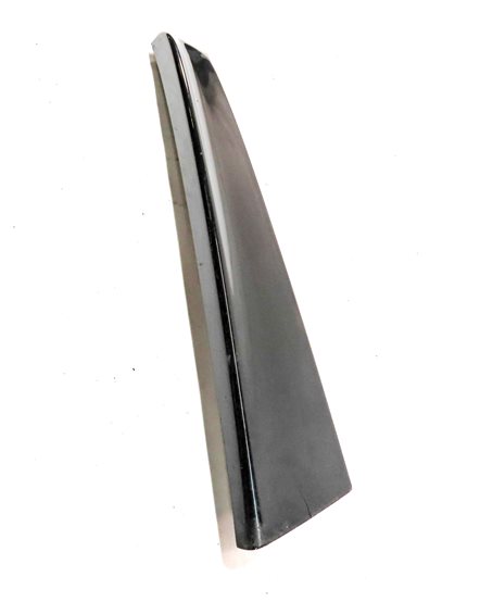 Thumbnail 3: 2015 AUDI Q3 (8U) REAR RIGHT WINDOW EDGE TRIM MOULDING