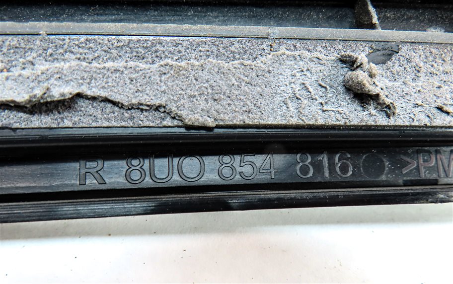 Thumbnail 7: 2015 AUDI Q3 (8U) REAR RIGHT WINDOW EDGE TRIM MOULDING
