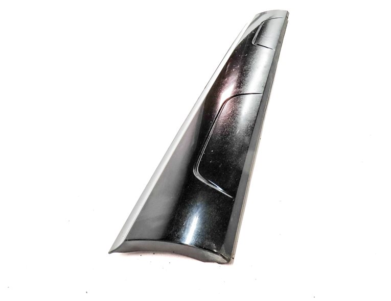 Thumbnail 4: 2015 AUDI Q3 SUV (8U) FRONT RIGHT PASSENGER LOWER DOOR TRIM MOULDING (Black)