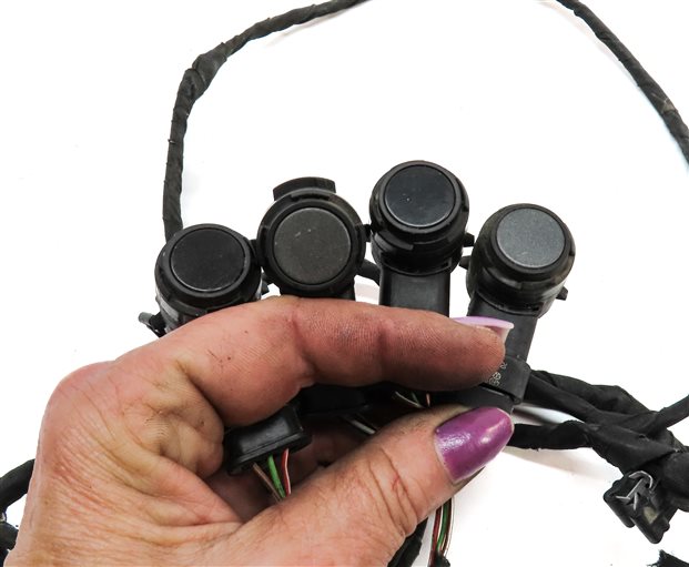 Thumbnail 5: 2015 AUDI A3 (8V) FRONT PARK ASSIST PDC DISTANCE CONTROL SENSOR SET/4 (BLACK)