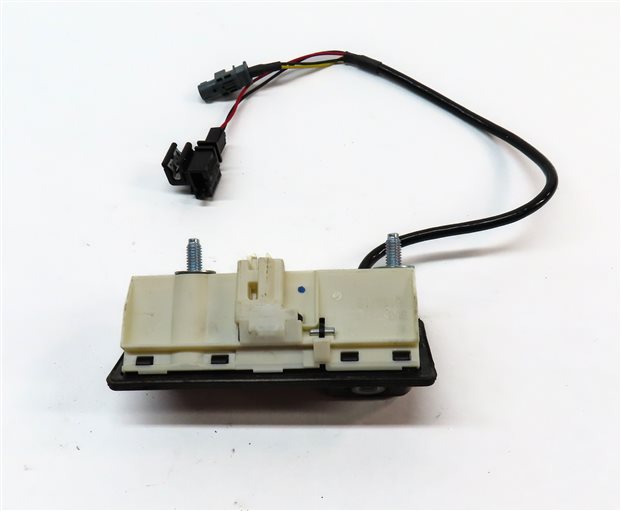Thumbnail 6: 2015-2019 AUDI A3 S3 RS3 (8V 8Y) REARVIEW REVERSE BACKUP TRUNK CAMERA w/ HANDLE