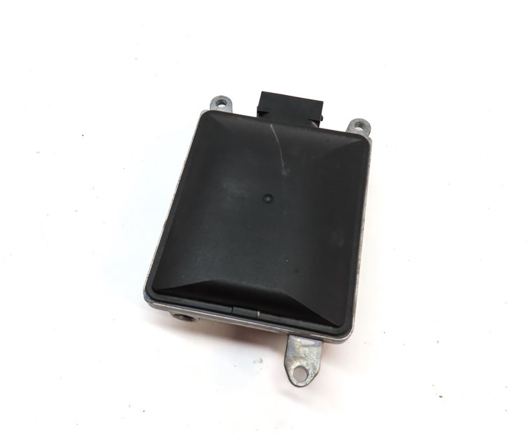 Thumbnail 6: 2015-2016 AUDI A3 S3 (8V) BLIND SPOT RADAR SENSOR MODULE (SLAVE)
