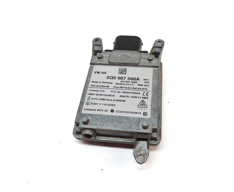 Thumbnail 2: 2015-2016 AUDI A3 S3 (8V) BLIND SPOT RADAR SENSOR MODULE (MASTER)