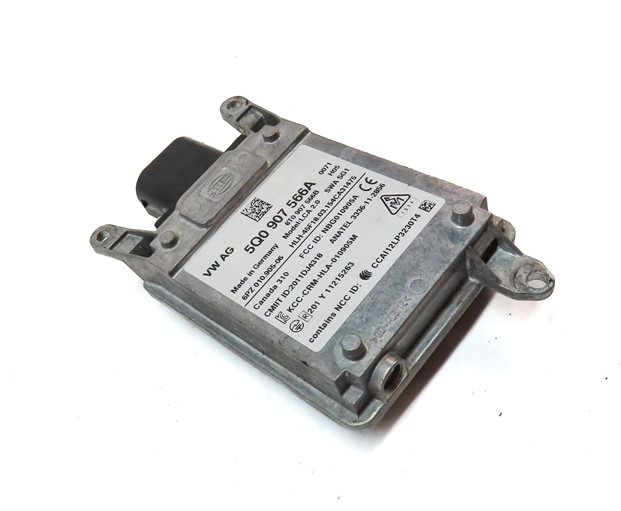 Thumbnail 3: 2015-2016 AUDI A3 S3 (8V) BLIND SPOT RADAR SENSOR MODULE (MASTER)