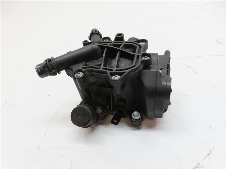 Thumbnail 4: 2017 BMW 330E HYBRID (F30) 2.0L B48 ENGINE COOLANT WATER PIPE THERMOSTAT HOUSING