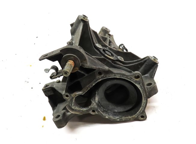 Thumbnail 2: 2017 BMW 330E HYBRID (F30) 2.0L B48 ENGINE WATER PUMP HOUSING ACCESSORY BRACKET