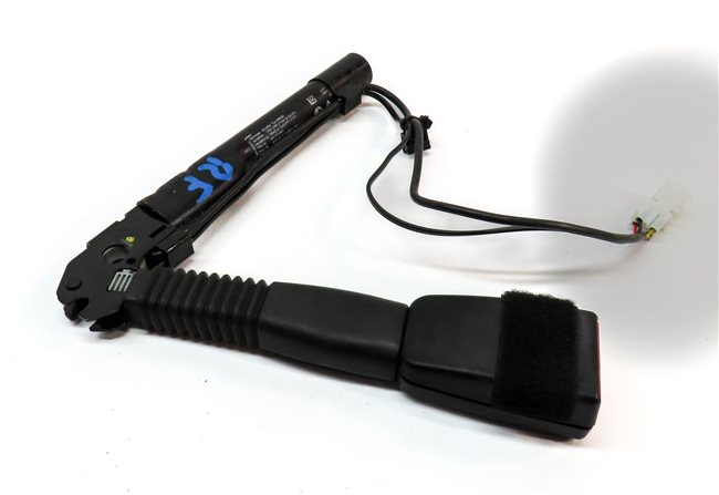 Thumbnail 3: 12-19 BMW 2 3 4 M3 (F22 F32 F33 F34 F36) FRONT RIGHT PASSENGER SEATBELT RECEIVER