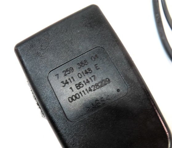 Thumbnail 7: 12-19 BMW 2 3 4 M3 (F22 F32 F33 F34 F36) FRONT RIGHT PASSENGER SEATBELT RECEIVER