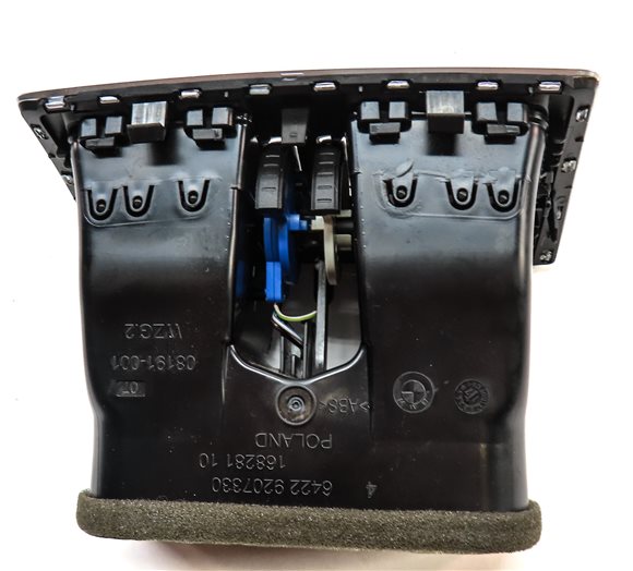 Thumbnail 7: 2017 BMW 330E (F30) REAR CENTER CONSOLE HEATER A/C AIR VENT