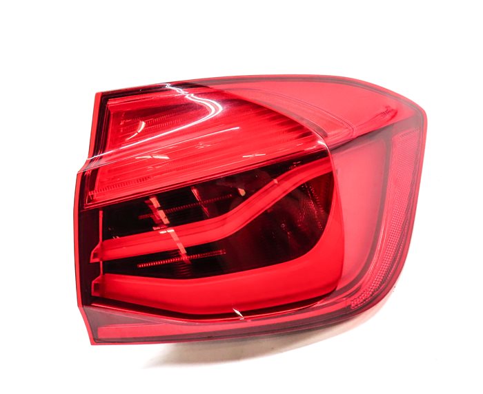 Thumbnail 4: 16-18 BMW 3-SERIES (F30) SEDAN REAR RIGHT OUTER LED TAILLIGHT BRAKE LIGHT LAMP