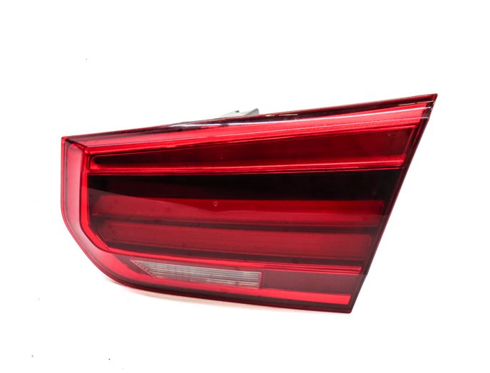 Thumbnail 4: 16-18 BMW 3-SERIES (F30) SEDAN REAR RIGHT INNER LED TAILLIGHT BRAKE LIGHT LAMP