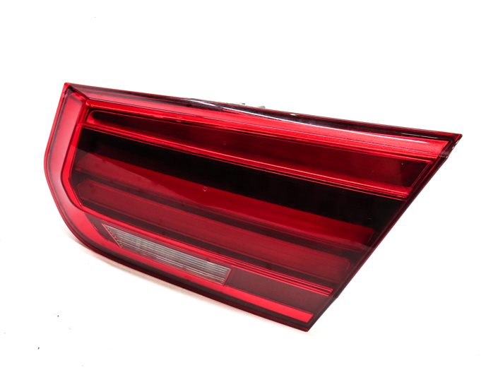 Thumbnail 7: 16-18 BMW 3-SERIES (F30) SEDAN REAR RIGHT INNER LED TAILLIGHT BRAKE LIGHT LAMP
