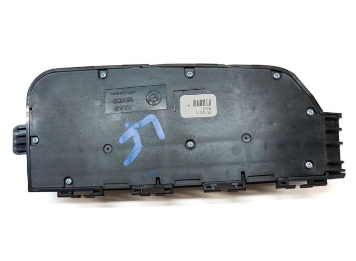 Thumbnail 7: 2017 BMW 330E (F30) FRONT LEFT DRIVER MEMORY SEAT ADJUST SWITCH BUTTON