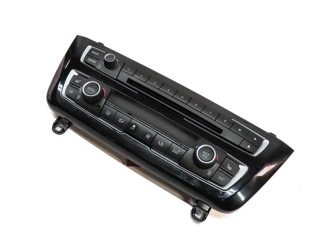 2017 BMW 330E (F30) FRONT HEATER A/C TEMPERATURE CLIMATE RADIO STEREO CONTROL