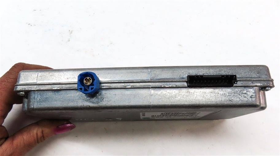 Thumbnail 7: 10-19 BMW 2 3 4 5 6 7 SERIES F01 F02 F10 F12 F22 F30 F32 REARVIEW CAMERA MODULE