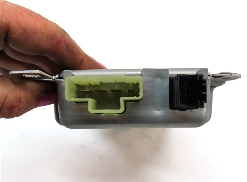 Thumbnail 8: 2017 BMW 330E (F30) HYBRID BATTERY INVERTER DRIVE MOTOR CHARGE CONTROL MODULE