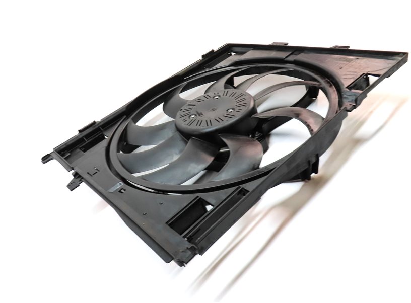 Thumbnail 3: 2017-2021 BMW 2 3 4 (F22 F30 F32 F33 F34) 2.0L ENGINE 600w RADIATOR COOLING FAN