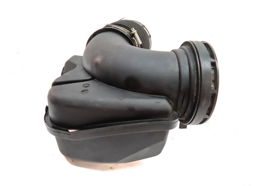 Thumbnail 4: 2017 BMW 330E HYBRID (F30) 2.0L B48 ENGINE AIR INTAKE DUCT ELBOW PIPE TUBE