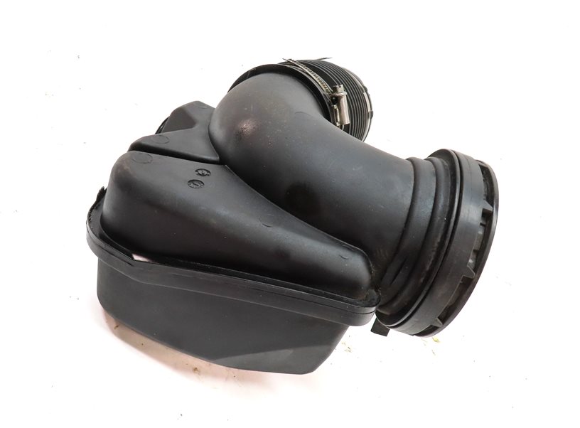 Thumbnail 5: 2017 BMW 330E HYBRID (F30) 2.0L B48 ENGINE AIR INTAKE DUCT ELBOW PIPE TUBE