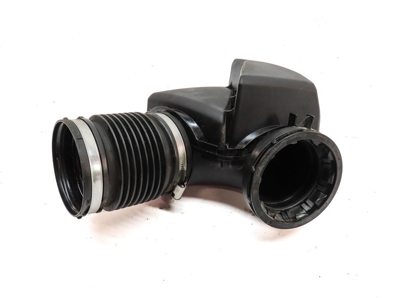 Thumbnail 8: 2017 BMW 330E HYBRID (F30) 2.0L B48 ENGINE AIR INTAKE DUCT ELBOW PIPE TUBE