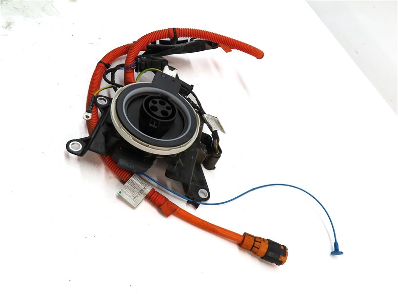 Thumbnail 4: 16-18 BMW 330E (F30) HYBRID HIGH VOLTAGE BATTERY CHARGER PLUG CHARGING PORT