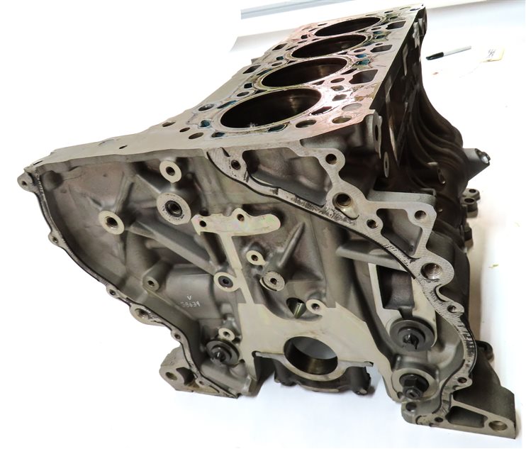 Thumbnail 5: 2017 BMW 330E HYBRID (F30) 2.0L B48B20A ENGINE BARE CYLINDER BLOCK
