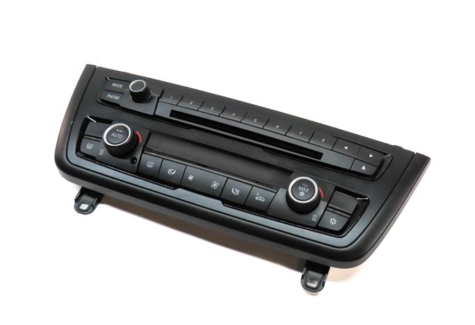 12-14 BMW 320i 328i 335i 428i 435i (F30 F32) TEMPERATURE CLIMATE CONTROL PANEL