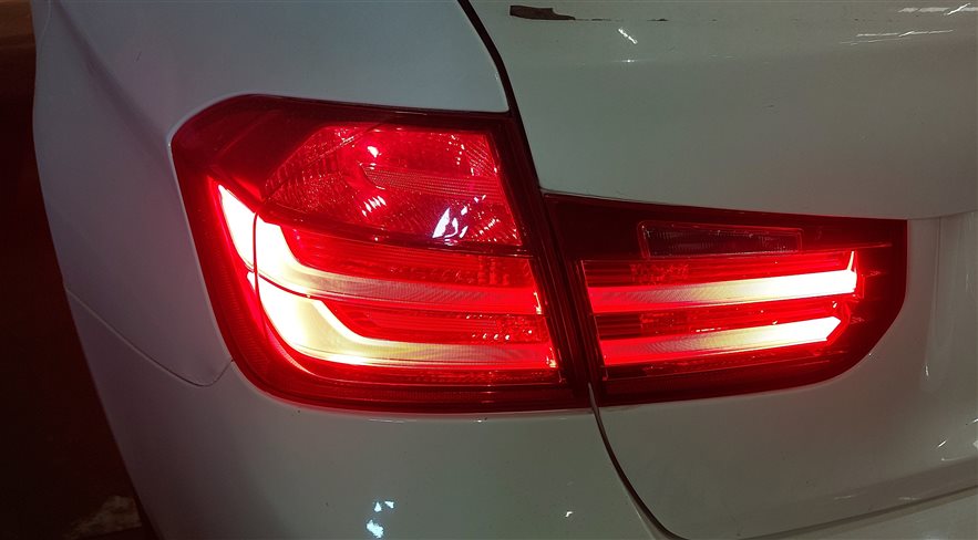 Thumbnail 2: 12-15 BMW 320i 328i 335i M3 (F30) SEDAN LEFT TRUNK INNER TAILLIGHT LIGHT LAMP