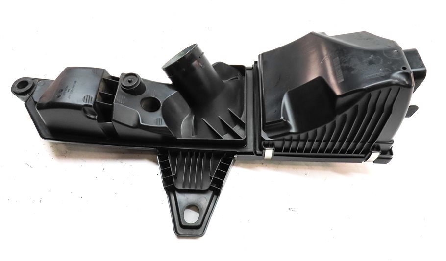 Thumbnail 5: 2012-2016 BMW 2 3 4 SERIES (F22 F30 F32) 2.0L N20 TURBO ENGINE AIR FILTER BOX