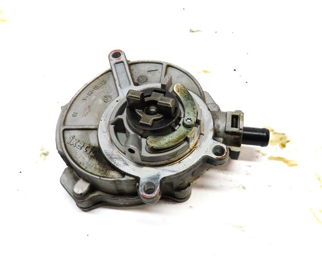Thumbnail 3: 14-19 AUDI A6 A7 A8 Q7 (C7 D4 4M) 3.0L SUPERCHARGED ENGINE BRAKE VACUUM PUMP