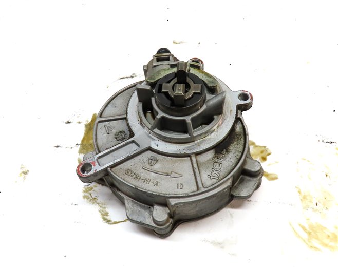 Thumbnail 4: 14-19 AUDI A6 A7 A8 Q7 (C7 D4 4M) 3.0L SUPERCHARGED ENGINE BRAKE VACUUM PUMP