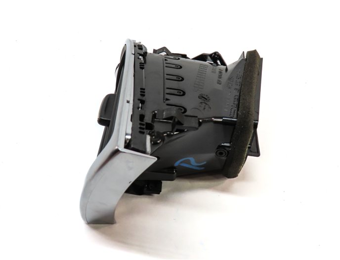 Thumbnail 4: 2016 AUDI A6 (C7) FRONT RIGHT PASSENGER OUTER DASH HEAT AIR AC HVAC VENT (Black)