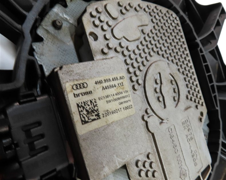 Thumbnail 9: 12-18 AUDI A6 A7 (C7) 3.0L SUPERCHARGED ENGINE RADIATOR COOLING FAN w/ SHROUD