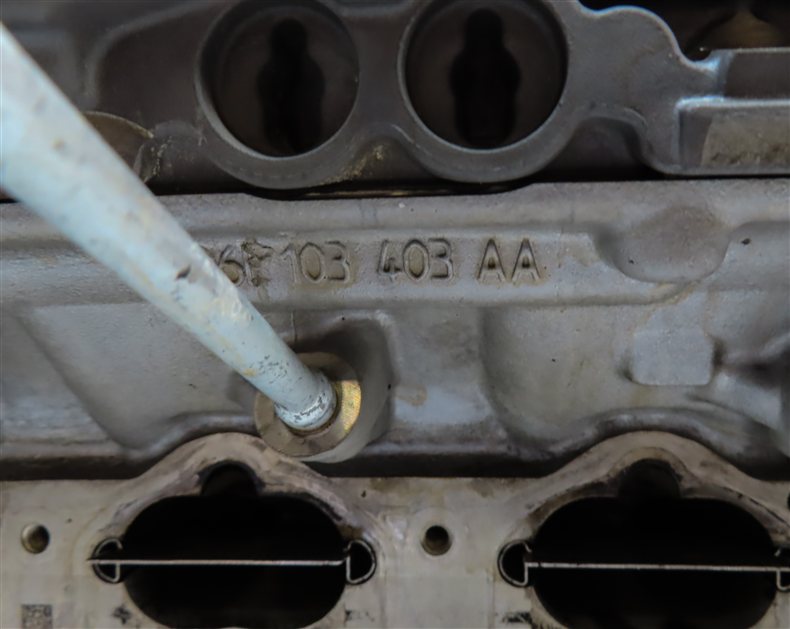 Thumbnail 5: 15-18 AUDI A6 A7 A8 C7 4G8 D4 4H 3.0L LEFT DRIVER ENGINE CYLINDER HEAD