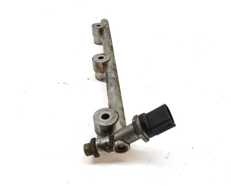 Thumbnail 7: 11 PORSCHE CAYENNE 958 3.6L VR6 NON-TURBO ENGINE FUEL RAIL SET w/PRESSURE SENSOR