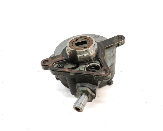 Thumbnail 2: 2011 PORSCHE CAYENNE (958) 3.6L VR6 NON-TURBO ENGINE BRAKE VACUUM PUMP