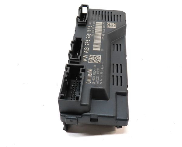 Thumbnail 3: 2011 PORSCHE CAYENNE (958) REAR TRUNK LIFTGATE HATCH LID CONTROL MODULE
